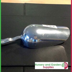 200mm Potting Scoop 24oz ALUMINIUM - for more go to nurseryandgardensupplies.co.nz