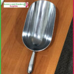 230mm Potting Scoop 38oz ALUMINIUM - for more go to nurseryandgardensupplies.co.nz